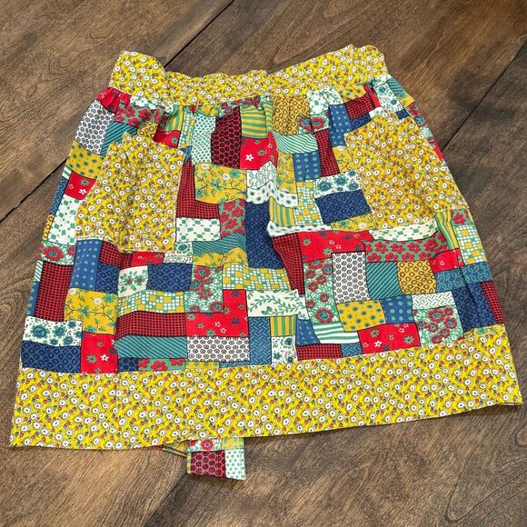 Vintage 70’s Patchwork Quilt Handmade Apron One-of-a-kind! - Picture 2 of 7